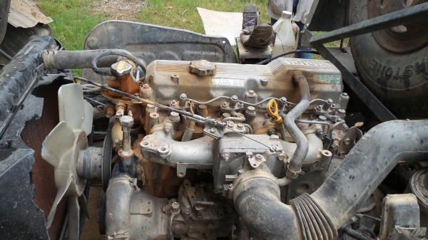 ขายTOYOTA 400 ปี40เครื่องดีชัชชีสวย มีสโลว์ มีแอร์กระบอก3M