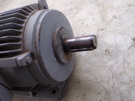 มอเตอร์ mitsubishiลูกใหญ่ขนาด 10 แรง 3 เฟส 220-380 V. สภาพสวยพร้อมใช้ เสียงเงียบ แรงดี