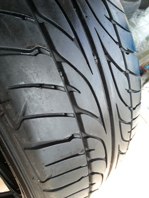 ขายยาง205/55/16 ปี 0813 DUNLOP LM703 1 ชุด ขายยาง205/55/16 ปี 0813 DUNLOP LM703 1 ชุด