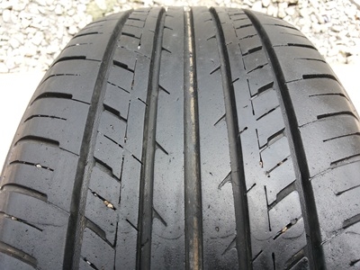 ขายยาง195/55/15 ปี 11/2เส้นปี09/2เส้น THUNDER 1 ชุด