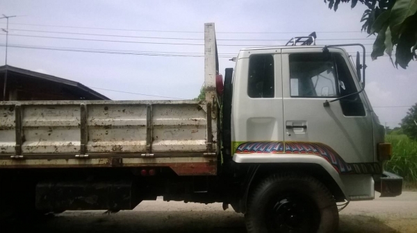 ขายรถ สิบล้อ ร็อคกี้ช่วงยาว สภาพดี รถห้างแท้