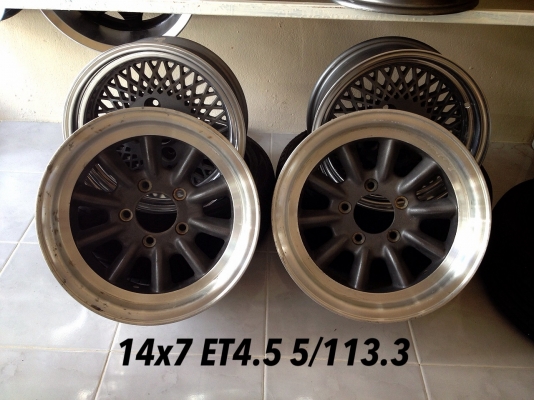 ขายล้อกล้วยแท้ Australia ขอบ 14x7 ET4.5 5/114.3 ล้อใหม่เก่าเก็บมี 1 คู่ สวยครับ