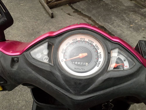 skydrive ปี 53 หัวฉีด ตัวท้อป ล้อแม็ก รถสวยมาก เครื่องแน่นเงียบกริบ เอกสารชุดโอนครบ ท้าให้ลองขับเลยจ้า