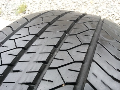 ขายยาง235/55/18 ปี 11/3เส้นปี10/1เส้น DUNLOP SP270 1 ชุด