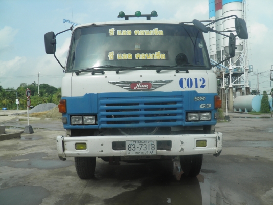 รถโม่ปูน 10 ล้อ หัว FR 3ใบปัด เครื่อง EK100 (ขายด่วน)