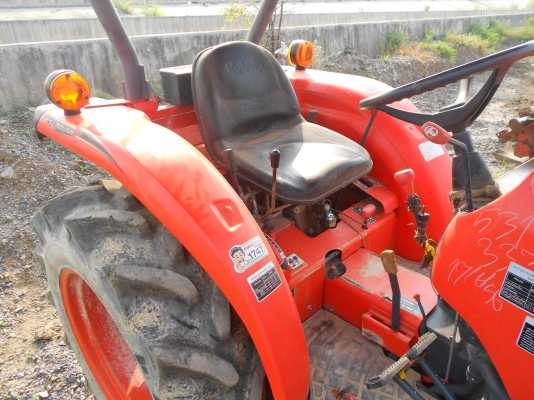 ขายรถไถ KOBUTA L3608 ใบมีดดันดินหน้าและผานหลัง