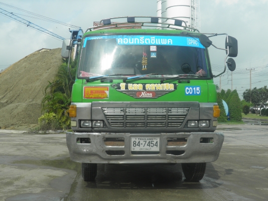 รถโม่ปูน 10 ล้อ หัว FR 3ใบปัด เครื่อง EK100 (ขายด่วน)