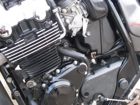 บรีส ไบค์ ช็อป นครสวรรค์ -HONDA SF400 VTEC นักเรียน ปี2000