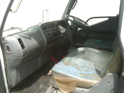 ขาย รถบรรทุก มิชูบิชิ CANTER  6ล้อ เล็ก  เครื่อง 4M51 AUTO