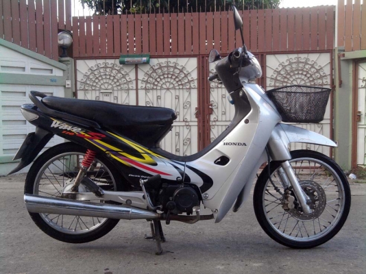 ขออนุญาติขาย HONDA WAVE110S โอนให้ฟรี สตาร์ทมือและเท้า