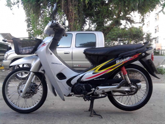 ขออนุญาติขาย HONDA WAVE110S โอนให้ฟรี สตาร์ทมือและเท้า