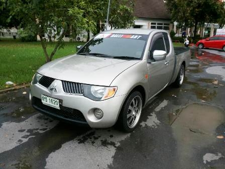 ขายกระบะไทรทันแค๊ป เครื่องคอมมอลเรล เกียร์ออโต้ 315000