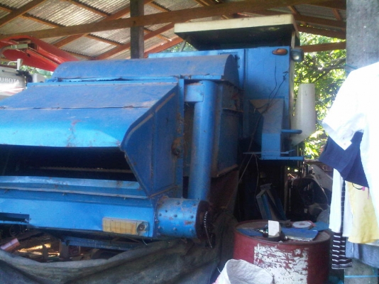 ขายรถเกี่ยวข้าวถูกๆใช้งานได้เลย ขายรถเกี่ยวข้าวถูกๆใช้งานได้เลย