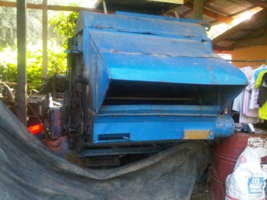 ขายรถเกี่ยวข้าวถูกๆใช้งานได้เลย ขายรถเกี่ยวข้าวถูกๆใช้งานได้เลย