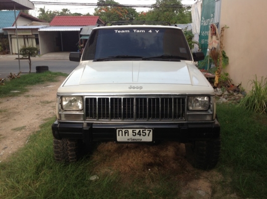 ต้องการขายรถจิ๊บ cherokee