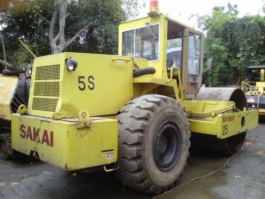 รถบดถนนล้อเรียบ SAKAI รุ่น SV160D