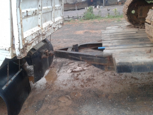 ขาย isuzu rocky195 หกล้อดั้ม เอกสารครบ  และแมกโคpc60-5  ไม่มีเอกกสาร และพ่วงเทลเลอร์