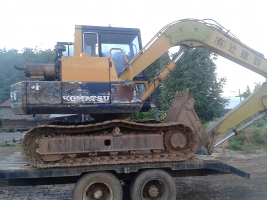 ขาย isuzu rocky195 หกล้อดั้ม เอกสารครบ  และแมกโคpc60-5  ไม่มีเอกกสาร และพ่วงเทลเลอร์