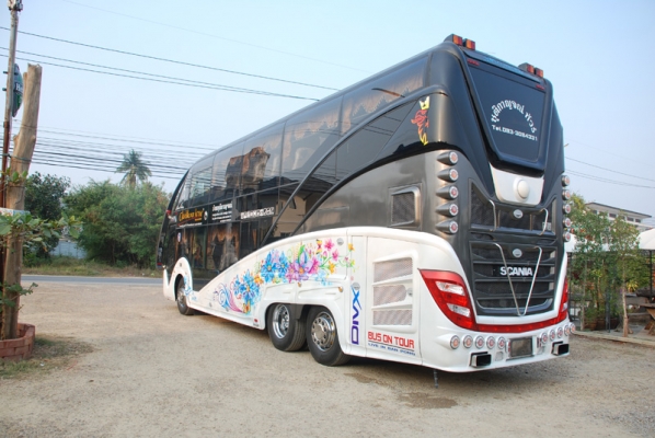 ขายรถบัส 2 ชั้น Isuzu VIP ผ่านเทสเอียงแล้ว