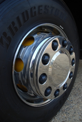 ขายรถบัส 2 ชั้น Isuzu VIP ผ่านเทสเอียงแล้ว