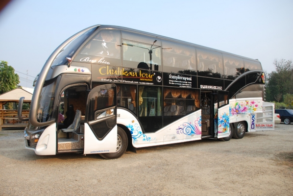 ขายรถบัส 2 ชั้น Isuzu VIP ผ่านเทสเอียงแล้ว