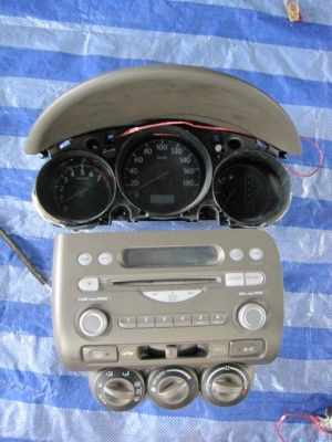 ขายเรือนไมล์+วิทยุ Honda Cityใส่รุ่นปี 02-07 ได้