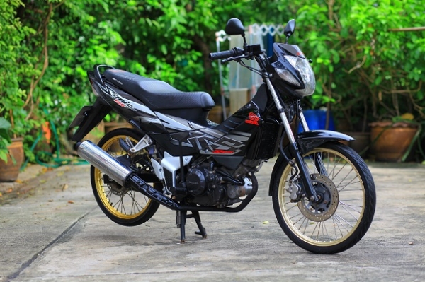 โซนิคตัวใหม่   Start มือ  ล้อทอง