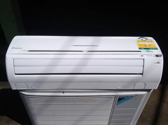 **** ขายแอร์ DAIKIN 13000 BTU สภาพสวย ****