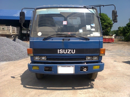 6 ล้อ ISUZU FSR11H 145 HP ถังน้ำแฝดสยาม หรือหัวคัสซี่ ยาว 5 เมตร ปี 37
