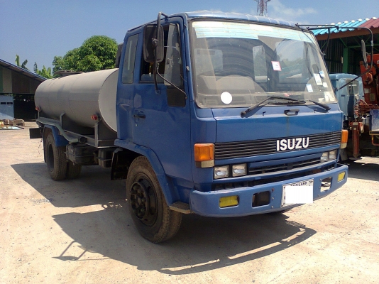 6 ล้อ ISUZU FSR11H 145 HP ถังน้ำแฝดสยาม หรือหัวคัสซี่ ยาว 5 เมตร ปี 37