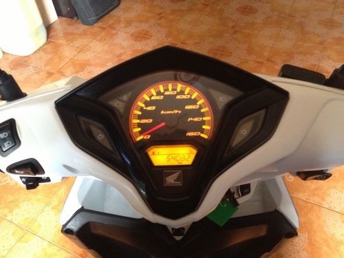 CLICK125iตัวใหม่ล่าสุดล้อแม็กซ์รถ9เดือนวิ่ง5xxxโลสภาพนางฟ้า