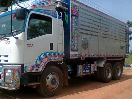 ISUZU DECA FVZ 300 HP EURO2 ปี 54 รถพ่วงแม่+ลูก กระบะดั๊มพ์มิเนียมคอกเกษตรสภาพสวยจัดของอู่ SKT พิษณุโลกทั้งแม่ทั้งลูก ลูก 2 เพลาดั๊มพ์ความยาว 6.50 เมตร เครื่องแน่นแรงดีเดิมๆภายในเก๋งสวยครบพร้อม CD แอร์  พ.เพาเวอร์ ก.ไฟฟ้า ระบบเบรคทริ๊ปฟี้ครบครัน ช่วงล่างแ