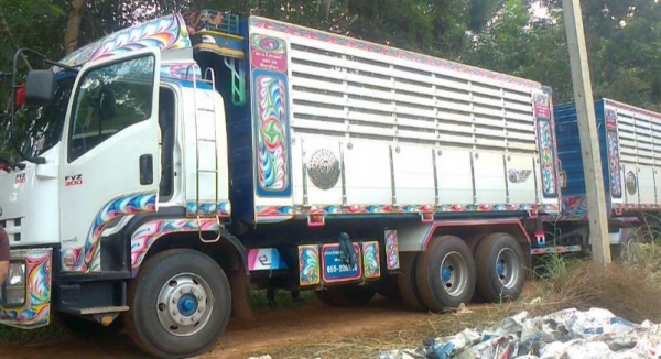 ISUZU DECA FVZ 300 HP EURO2 ปี 54 รถพ่วงแม่+ลูก กระบะดั๊มพ์มิเนียมคอกเกษตรสภาพสวยจัดของอู่ SKT พิษณุโลกทั้งแม่ทั้งลูก ลูก 2 เพลาดั๊มพ์ความยาว 6.50 เมตร เครื่องแน่นแรงดีเดิมๆภายในเก๋งสวยครบพร้อม CD แอร์ พ.เพาเวอร์ ก.ไฟฟ้า ระบบเบรคทริ๊ปฟี้ครบครัน ช่วงล่างแ ISUZU DECA FVZ 300 HP EURO2 ปี 54 รถพ่วงแม่+ลูก กระบะดั๊มพ์มิเนียมคอกเกษตรสภาพสวยจัดของอู่ SKT พิษณุโลกทั้งแม่ทั้งลูก ลูก 2 เพลาดั๊มพ์ความยาว 6.50 เมตร เครื่องแน่นแรงดีเดิมๆภายในเก๋งสวยครบพร้อม CD แอร์ พ.เพาเวอร์ ก.ไฟฟ้า ระบบเบรคทริ๊ปฟี้ครบครัน ช่วงล่างแ