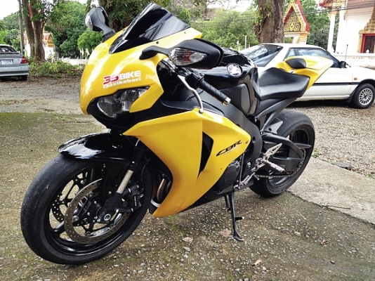 ขาย*แลก*เทิร์น CBR1000RR ปี08 สพม.แท้ รถสวย เครื่องดี ระบบไฟครบ ท่อฟูล Two Brother