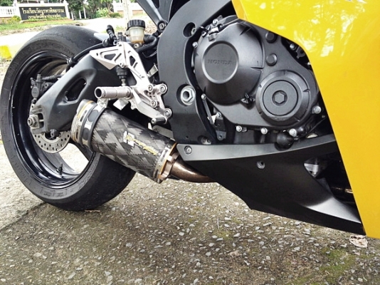 ขาย*แลก*เทิร์น CBR1000RR ปี08 สพม.แท้ รถสวย เครื่องดี ระบบไฟครบ ท่อฟูล Two Brother
