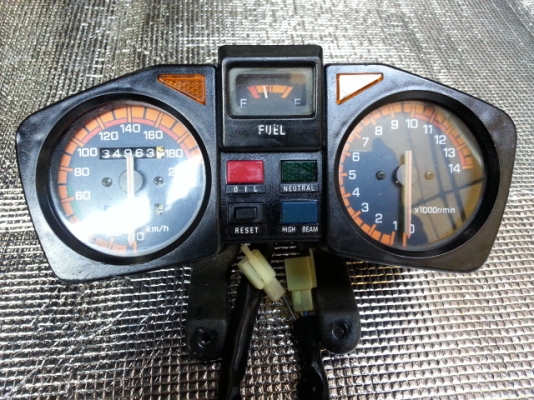 ขาย เรือนไมล์ RXZ ตัวสุดท้ายสภาพดี เก่าเก็บ