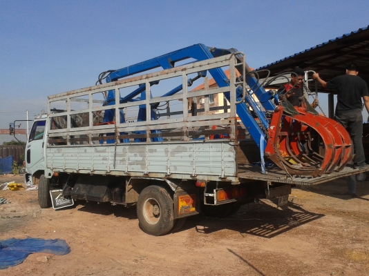 ขายแล้วครับพี่จากโคราช มารับเอง เครื่องคีบอ้อย ของ กฤษณะการช่างคานคู่ 150000