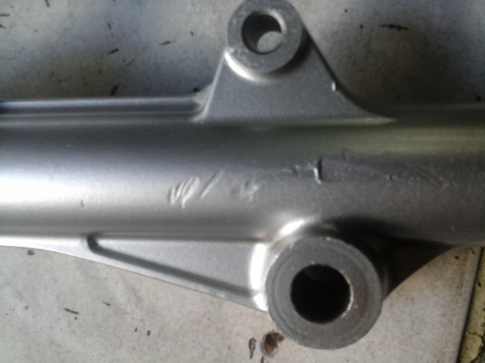ขายกระบอกโช๊คหน้าhonda300บาทเอาชิลบวกกันฝุ่นแท้เพิ่ม150บาท