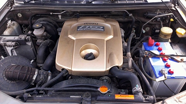 ขายด่วน! D-MAX ปี 2008 รุ่น Gold serie SPACE CAB SLX 2.5 รถบ้านวิ่งน้อยแต่งครบ