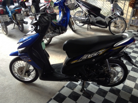 ขาย!!!ฮอนด้าคลิ๊ก ปี50 รถเครื่องดีคับ มีเล่มทะเบียนครบ ภาษีไม่หมด