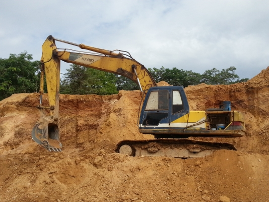 KOBELCO SK220 MARK III มีเล่มทะเบียนพร้อมโอน