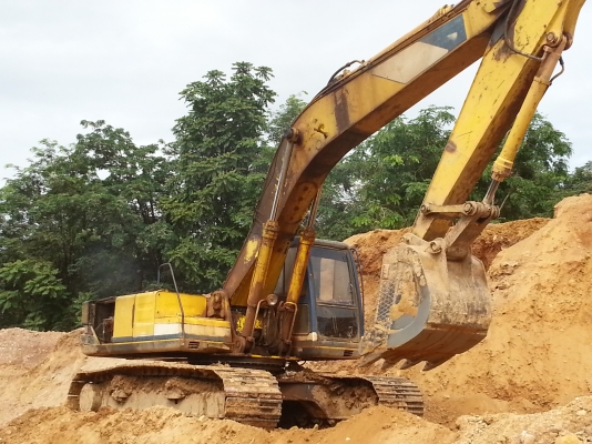 KOBELCO SK220 MARK III มีเล่มทะเบียนพร้อมโอน