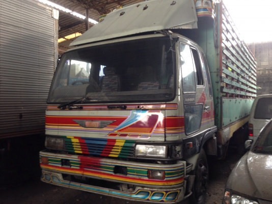 ขาย 10 ล้อ ฮีโน่ รุ่น FL 3 H เครื่อง 195 แรง กระบะไม้ ยาว 7 เมตร  ปี 2540