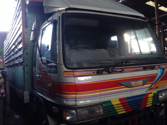 ขาย 10 ล้อ ฮีโน่ รุ่น FL 3 H เครื่อง 195 แรง กระบะไม้ ยาว 7 เมตร  ปี 2540