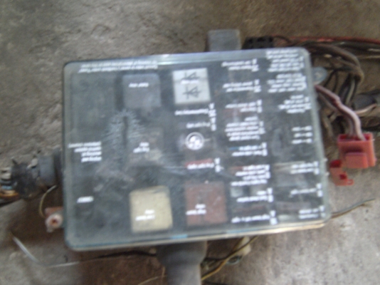 ขายกล่อง ฟิว BMW E28