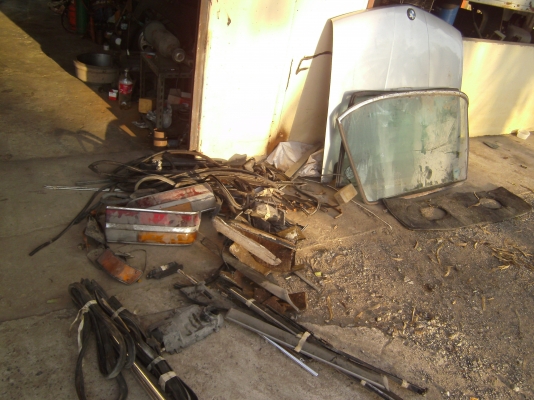 ขายอะไหร่ BMW E28