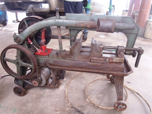 แท่นเลื่อย HERO  8,500  พร้อมใช้  ด่วน  !!!!!! จัดส่งได้