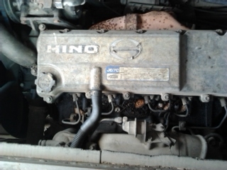 รถมินิบัส HINO เครื่อง JO7C รหัสแชสซี FC3JJKA ความยาวตัวถังรถ 7.5เมตร ราคา 520,000 บ.