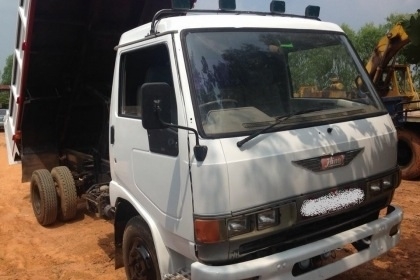 HINO FB 150 HP JO5C หกล้อดั๊มพ์ กระบะดั๊มพ์เหล็ก 4 ตันความยาว 3.60 เมตรสภาพสวย เครื่องยนต์แห้งดีแรงดีไม่มีเยิ้ม ภายในเก๋งคอนโซลสวยครบพร้อม พวงมาลัยเพาเวอร์ ระบบเบรคทริ๊ปฟี้ครบครัน ช่วงล่างใหญ่คัชซีสวยไม่มีดาม เฟืองท้ายติด F. คานหน้าติด F. ครบหมดแล้ว ยาง HINO FB 150 HP JO5C หกล้อดั๊มพ์ กระบะดั๊มพ์เหล็ก 4 ตันความยาว 3.60 เมตรสภาพสวย เครื่องยนต์แห้งดีแรงดีไม่มีเยิ้ม ภายในเก๋งคอนโซลสวยครบพร้อม พวงมาลัยเพาเวอร์ ระบบเบรคทริ๊ปฟี้ครบครัน ช่วงล่างใหญ่คัชซีสวยไม่มีดาม เฟืองท้ายติด F. คานหน้าติด F. ครบหมดแล้ว ยาง