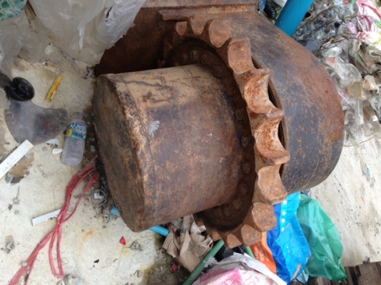 ขายตัวเดิน1คู่ kobelco sk200-3 200-5